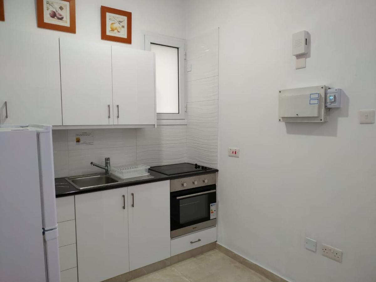 1 Bedroom Apartment Larnaca Exteriér fotografie