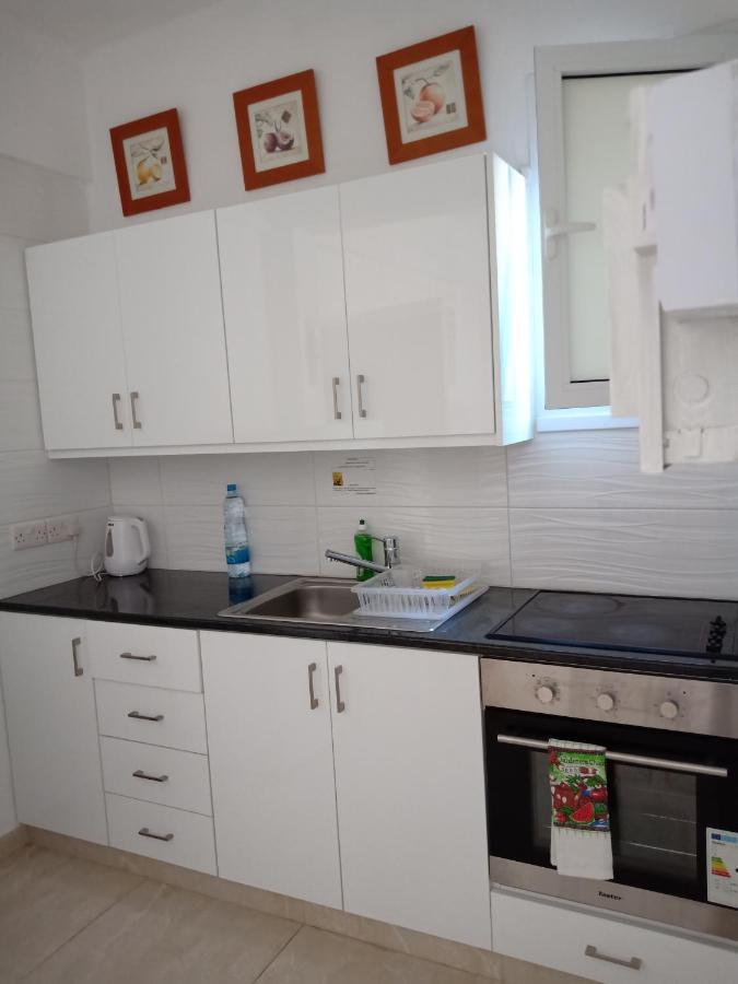 1 Bedroom Apartment Larnaca Exteriér fotografie